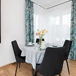 Beaufort Estate By Renters Apartamento Gdynia