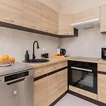 Beaufort Estate By Renters Gdynia
