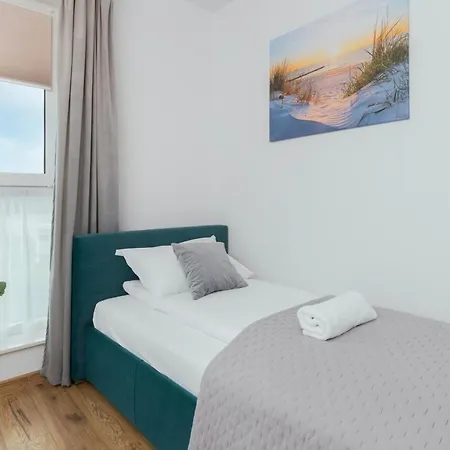 Beaufort Estate By Renters * Gdynia