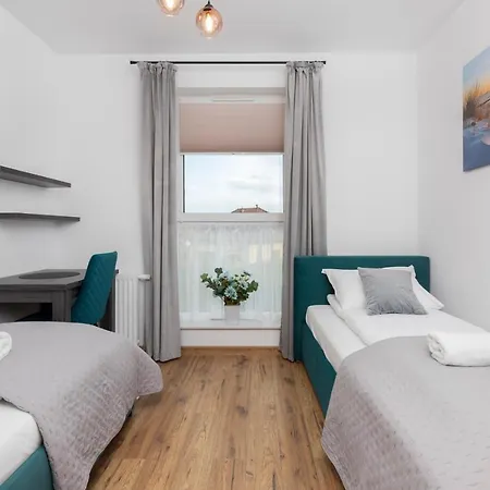 Beaufort Estate By Renters Gdynia