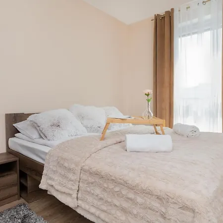 Beaufort Estate By Renters Gdynia