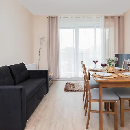 Beaufort Estate By Renters Gdynia