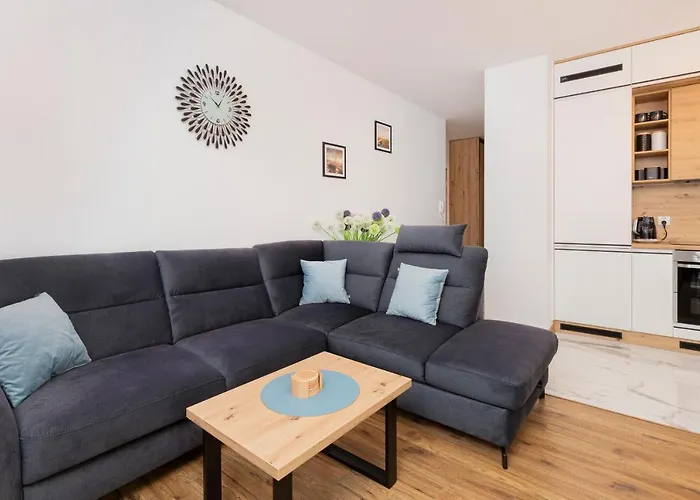 Beaufort Estate By Renters * グディニャ